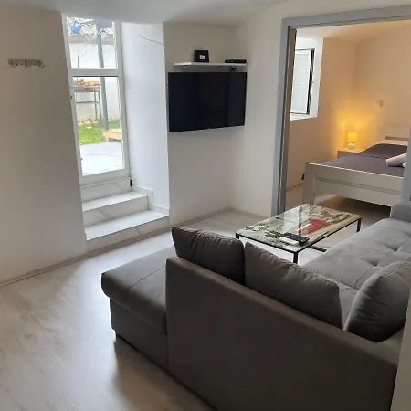 Apartment Rea