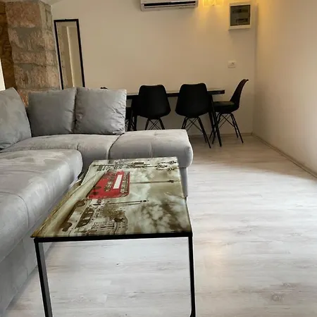 Apartment Rea